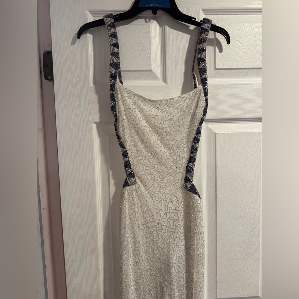 NWT Retrofete Thessa Dress US
Small - Picture 7 of 17